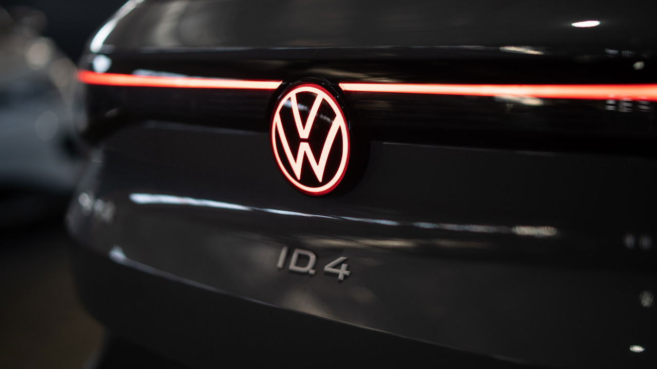 Otomobil üretimini durma noktasında getiren kriz derinleşiyor