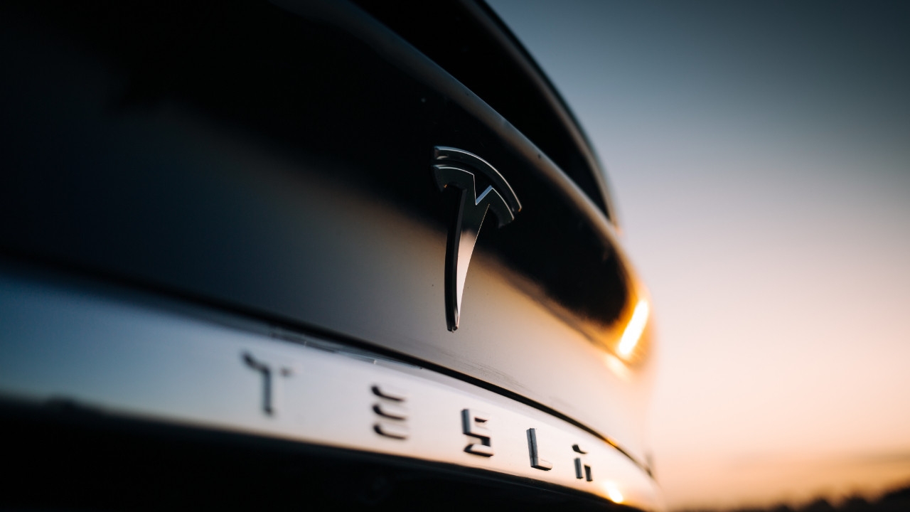 Tesla’da yönetici krizi: İki dev isim, birkaç saat arayla şirketten ayrıldı