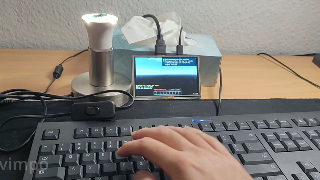 276 KB RAM'li akıllı ampul, nasıl bir oyun sunucusuna dönüştü?