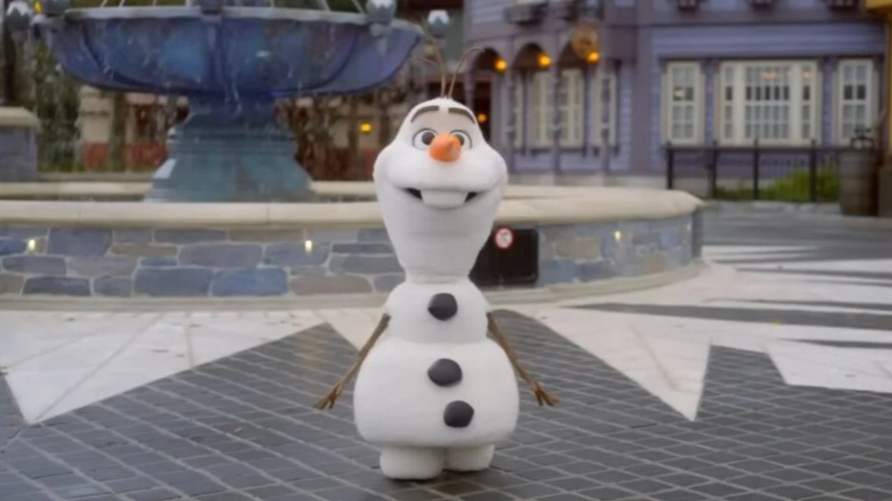 Gerçek gibi hareket eden robot Olaf, Disney parklarında sahne alacak
