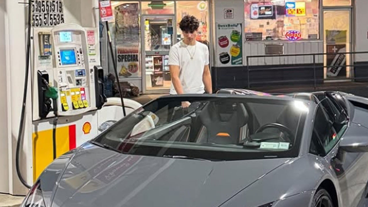 18 yaşında buldukları fikir zengin etti