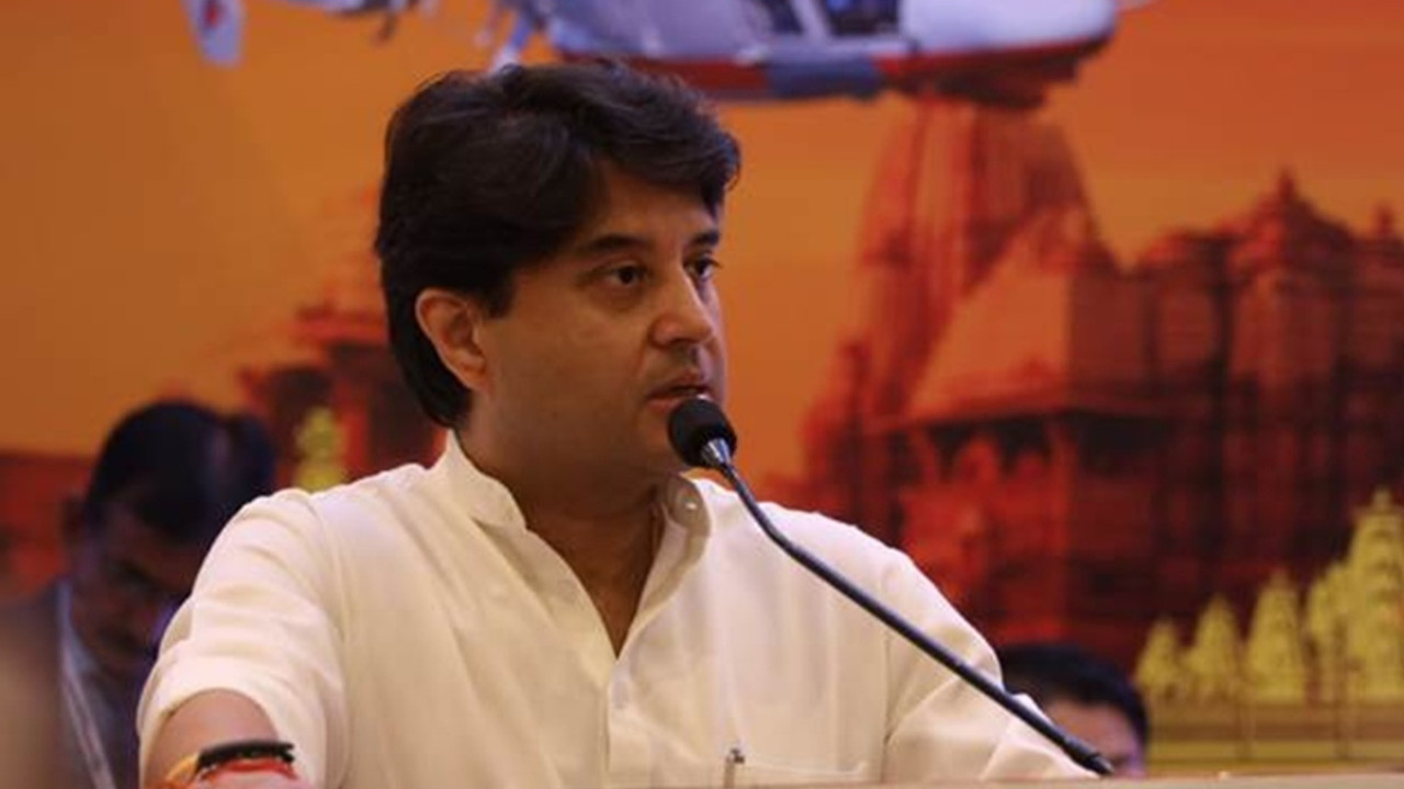 Tüm telefonlara silinemeyen devlet güvenlik uygulaması geliyor. Hindistan’dan tartışmalı hamle!