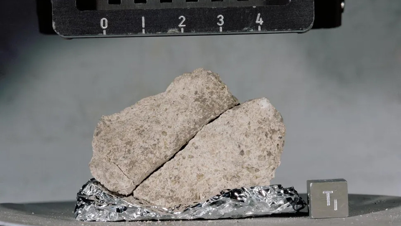 Ay'ı oluşturan çarpışma, "kardeş gezegenimiz" ile mi yaşandı?