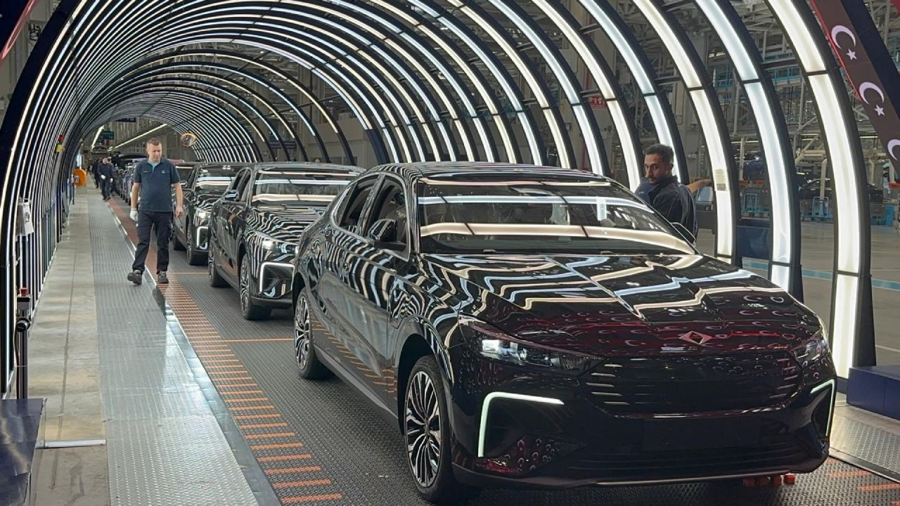 Togg kampüsünün kapıları açıldı: Araçlar böyle üretiliyor