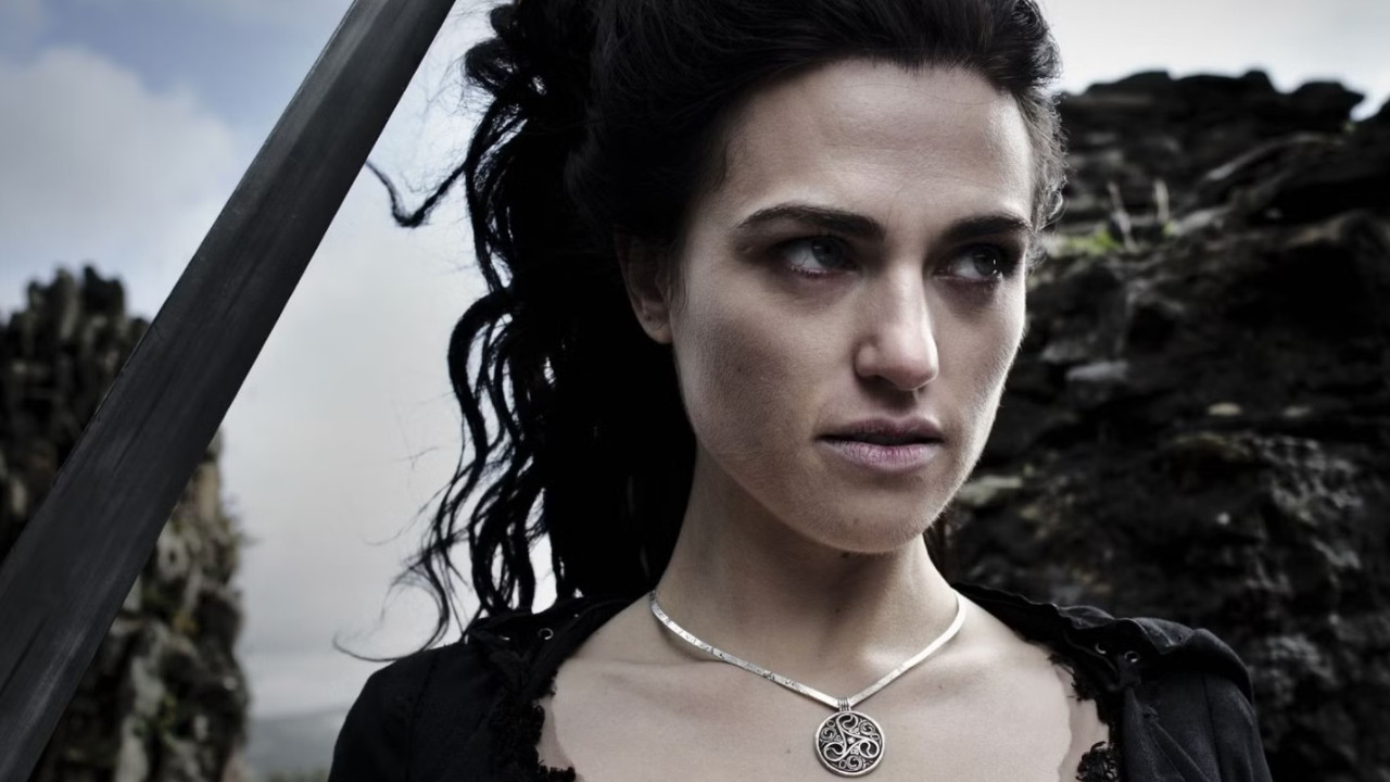 2000'lerin bugün yapılan her şeyden daha iyi olan 7 fantastik dizisi