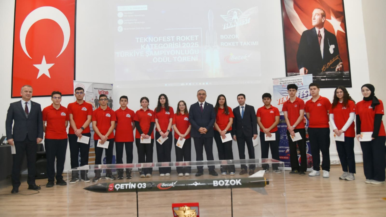Tekirdağ'dan gökyüzüne: "Çetin 03" roketi TEKNOFEST’te şampiyon oldu
