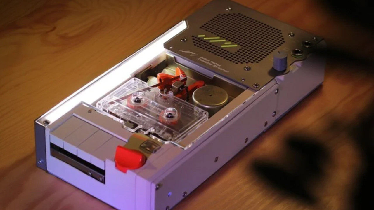 Müziği kasten "bozuyor": Spotify listelerini kasete kaydeden çılgın cihaz