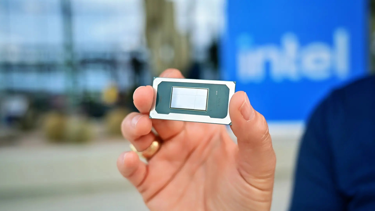 Intel'den 2nm hamlesi: Dizüstü işlemcilerinde Panther Lake dönemi