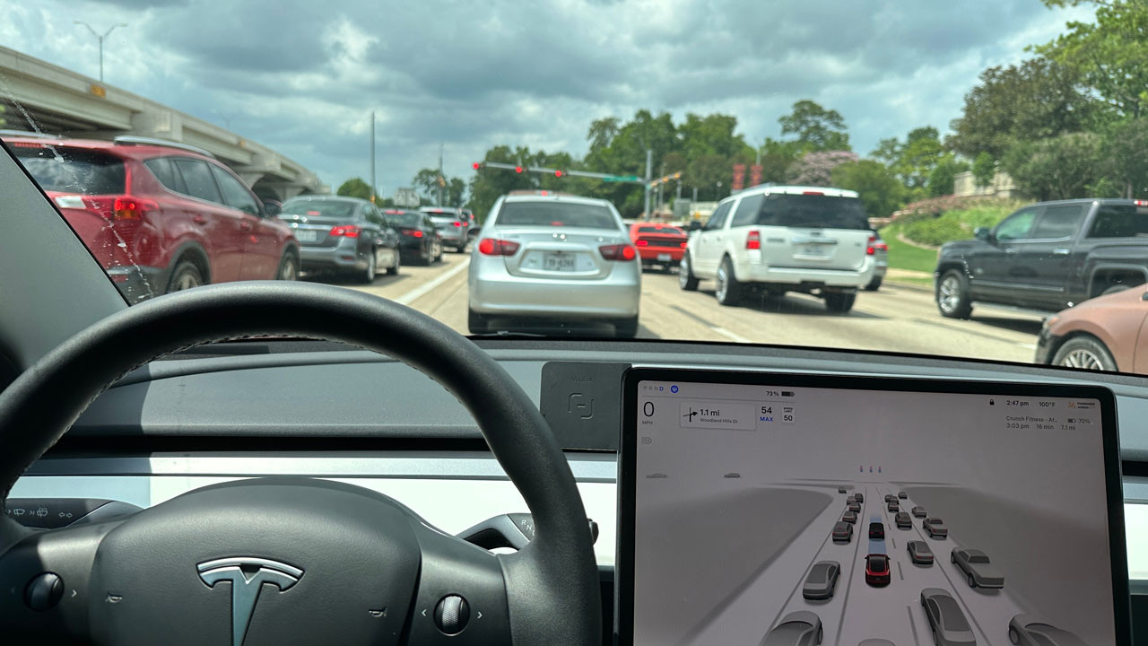 Tesla’nın otonom sürüş sistemi kıtalar arası testten geçti