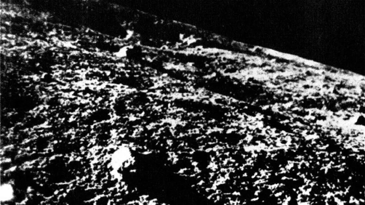 60 yıl önce Ay üzerinde kaybolan Sovyet uzay aracının enkazı bulunmuş olabilir