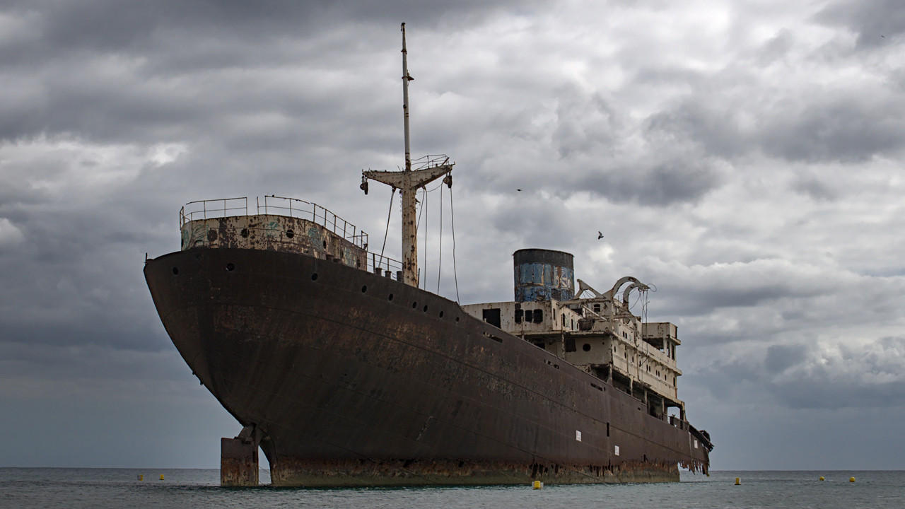 Hayalet gemi alarmı: Yüzlerce gemi, okyanusun ortasında sahipsiz kaldı