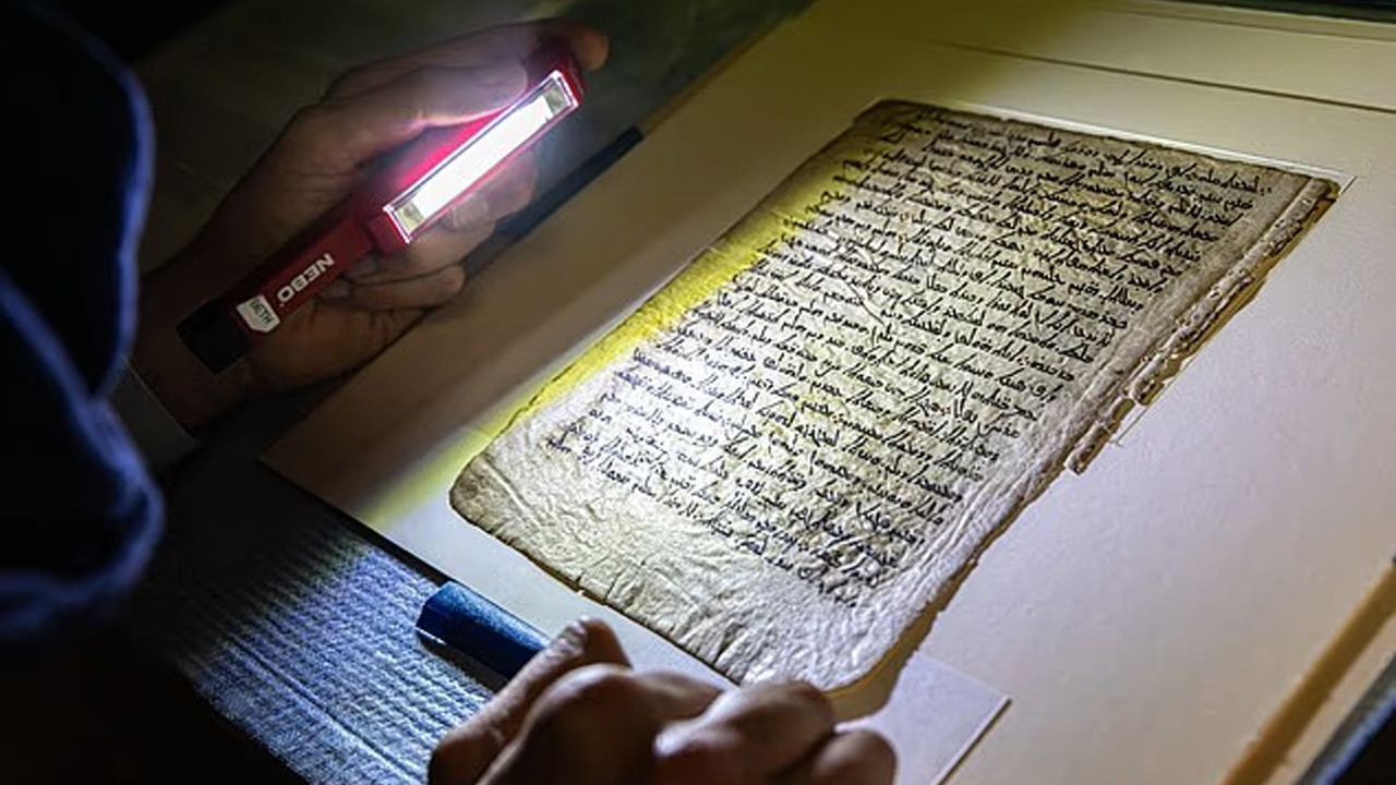 Orta Çağ kitabının altından 2 bin yıllık uzay haritası çıktı