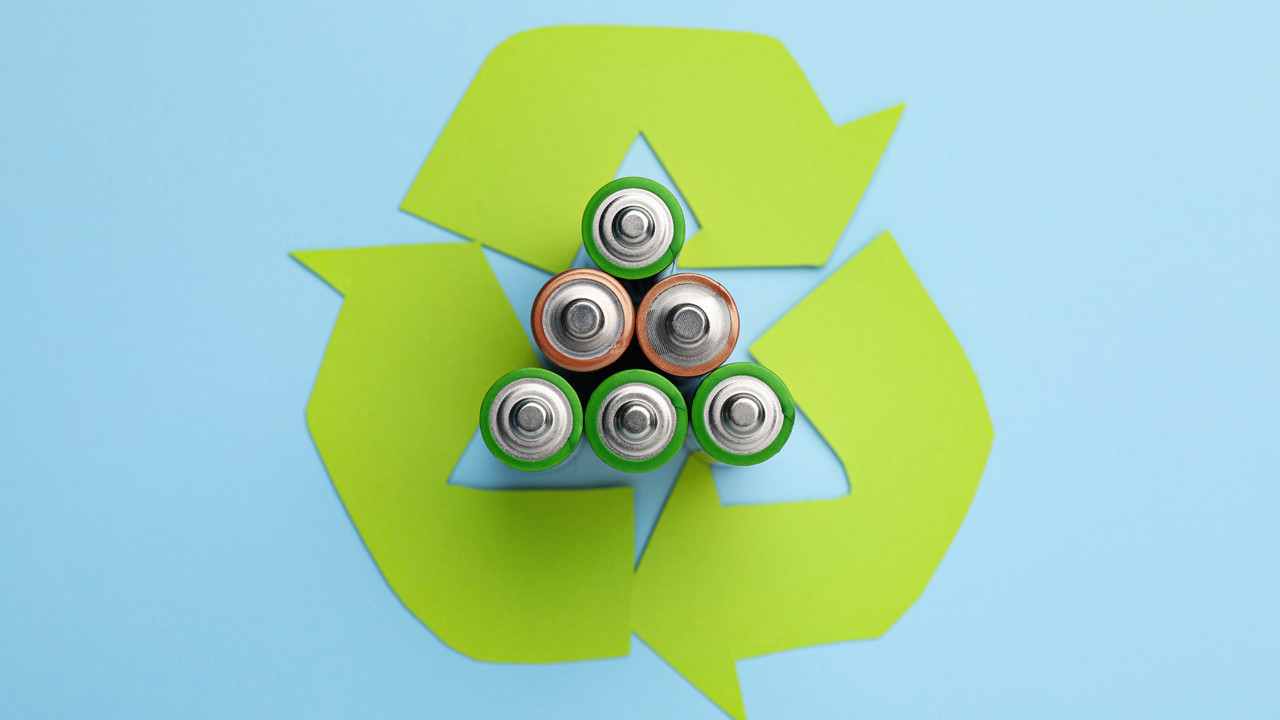 Bitmiş pillerin inanılmaz yolculuğu: Geri dönüşüm nasıl işliyor?