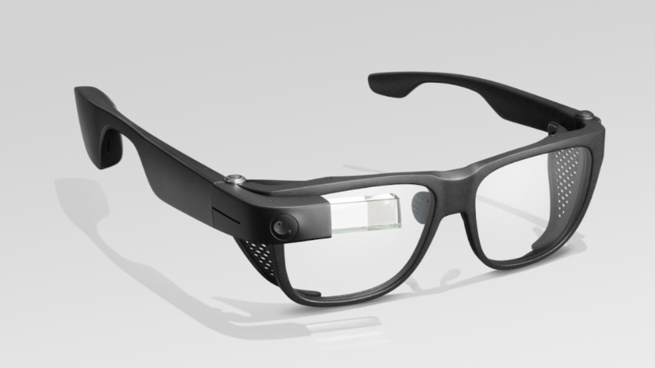 Google’ın AI gözlüğü fotoğrafları anında başka bir yerde çekilmiş gibi gösteriyor