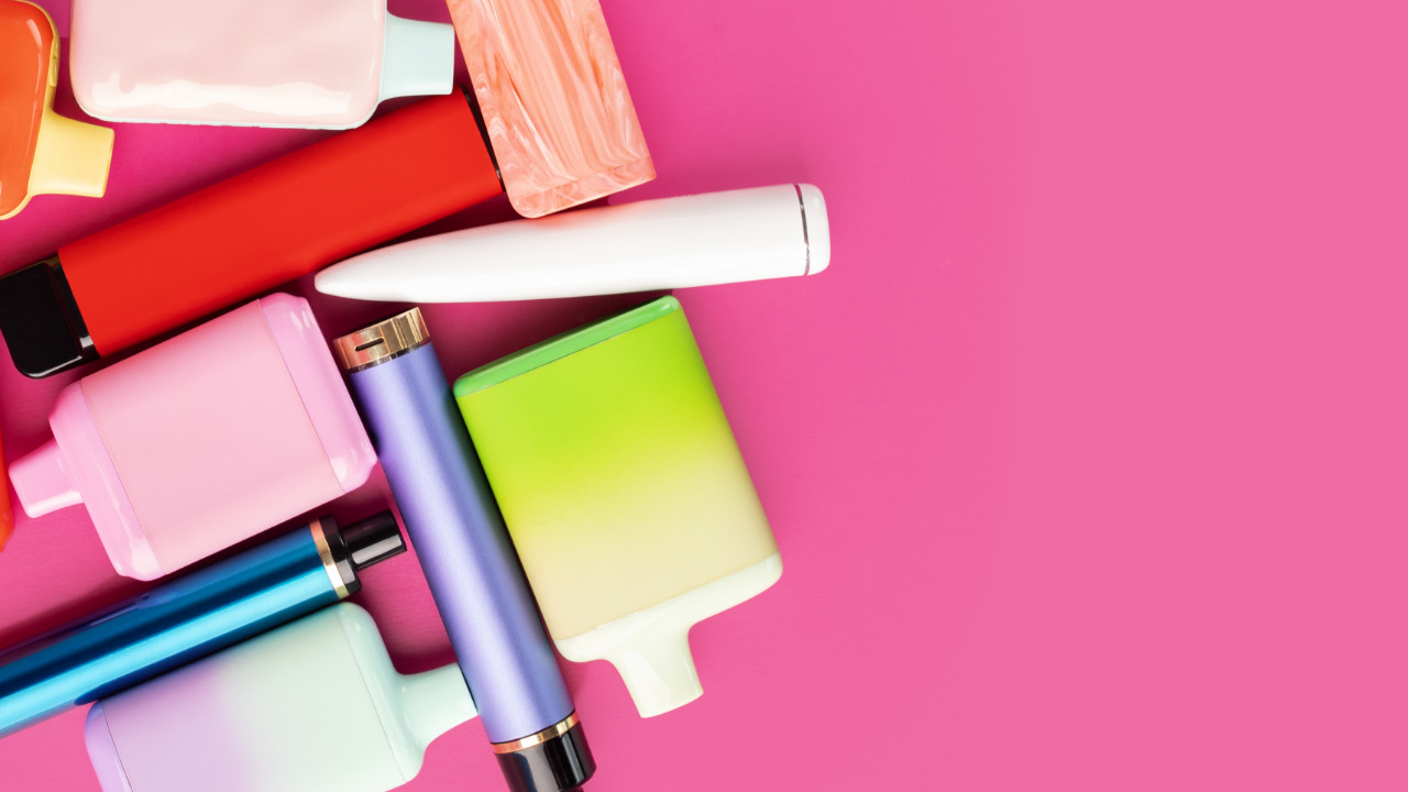 Elektronik sigaranın karanlık yüzü: Kendinizi uçuruma sürüklemeyin!