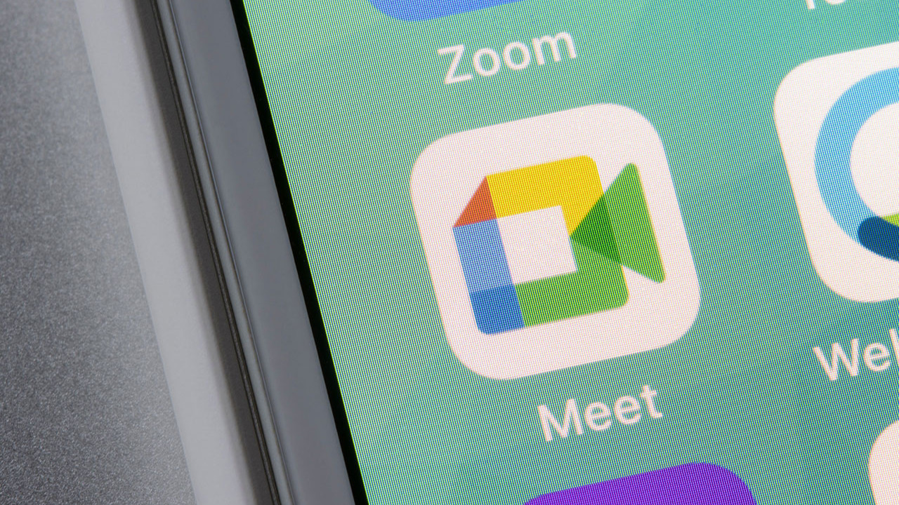 Google'dan Apple kullanıcılarına sürpriz: CarPlay için yeni dönem başladı