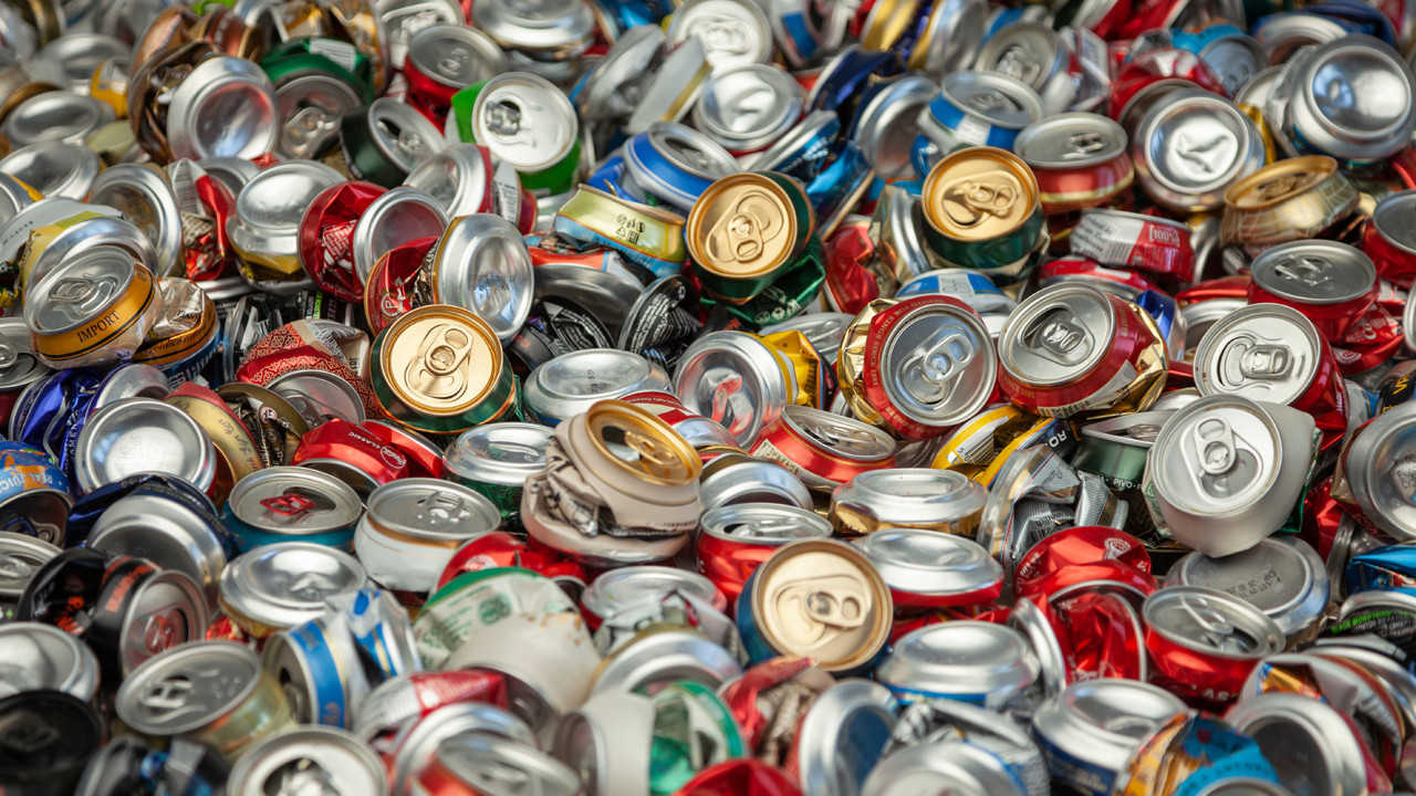 Kaotik ezilmeden matematiksel düzene: İçecek kutularındaki fiziksel gizem