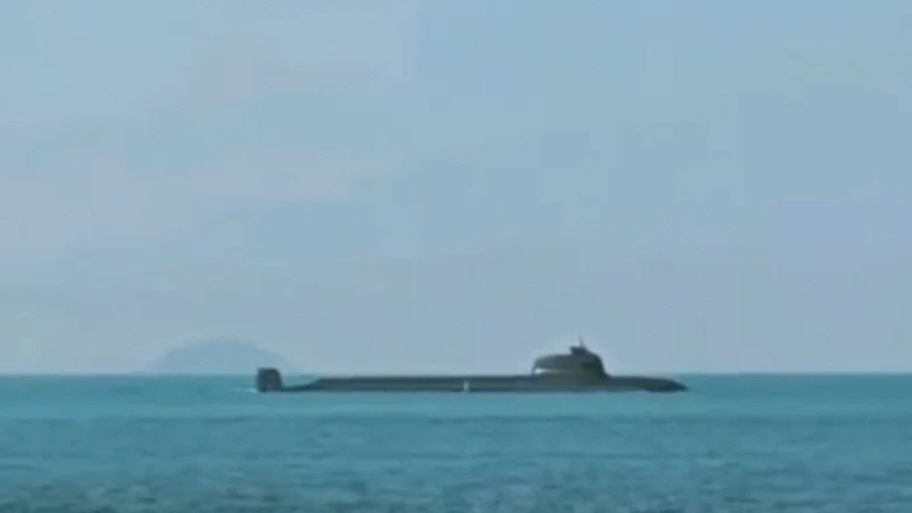 Uydu görüntülerinde ortaya çıktı: Çin'in yeni denizaltısı dengeleri "sessizce" değiştirebilir