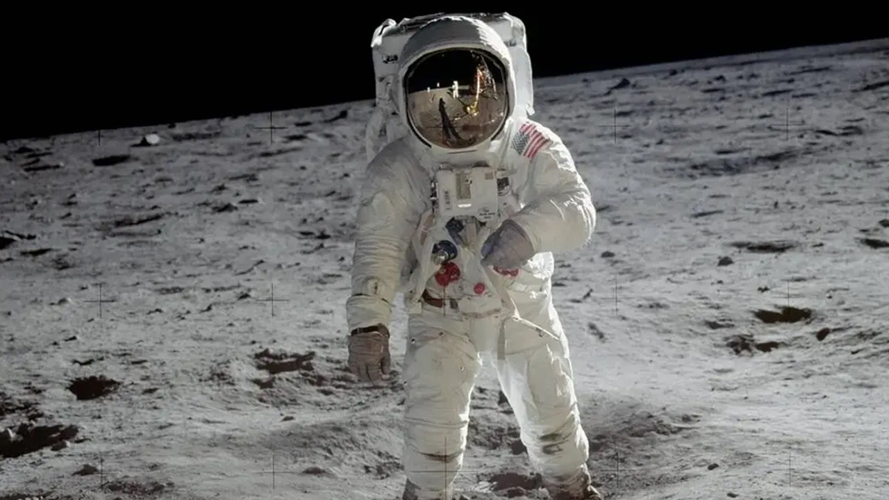 Ay’dan dönen "yasaklı" ekipmanlar, 46 yıl saklanan bir çantadan çıktı