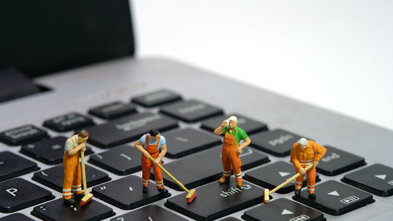 Elinizin altındaki tehlike: Klavyenizi ne sıklıkta temizliyorsunuz?