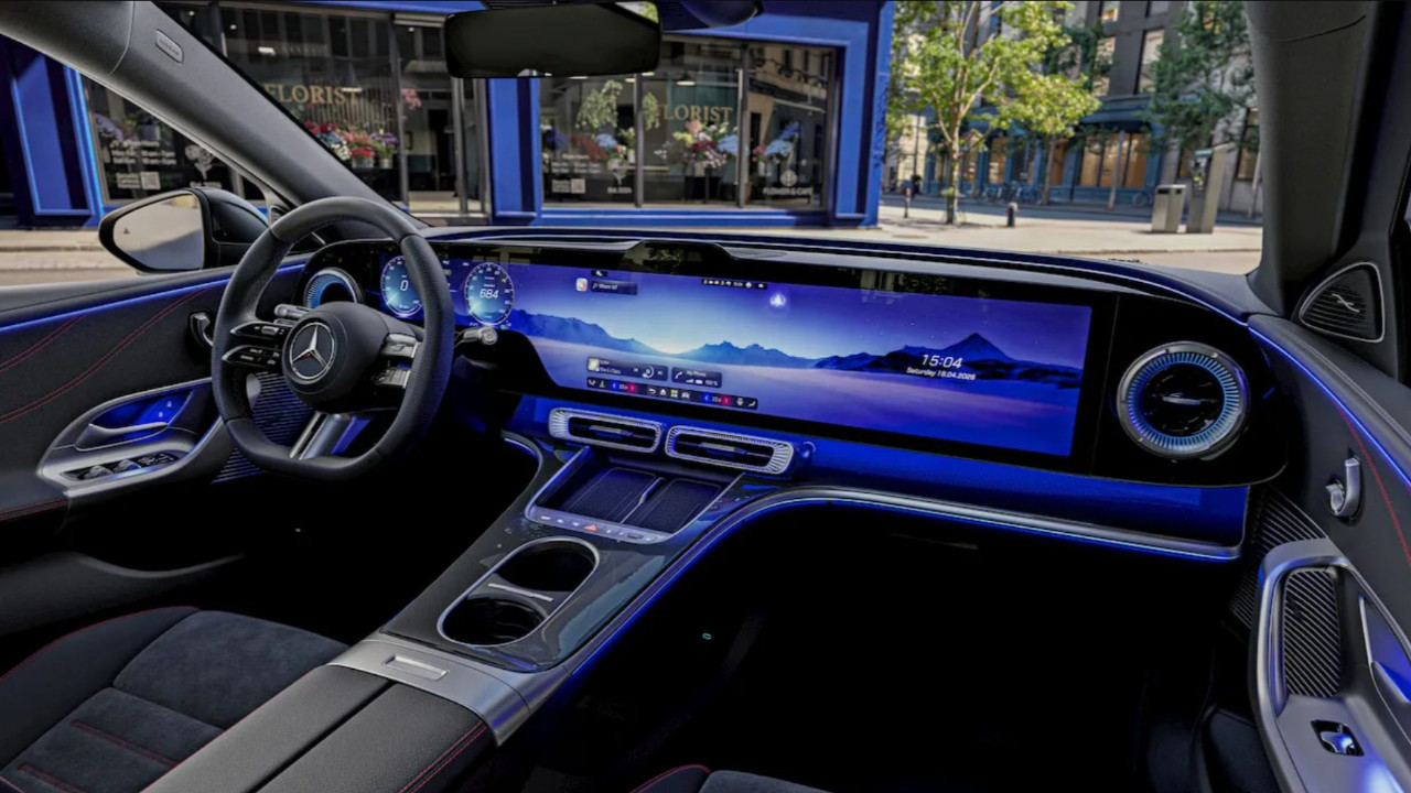 Mercedes’ten C-Class EV hamlesi: Daha geniş, daha dijital