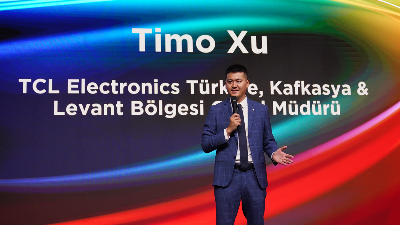 TCL yeni nesil ekran paneline sahip televizyon ser