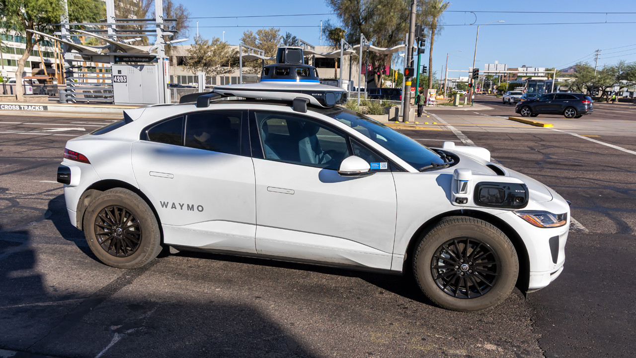 Apple'ın yarım kalan otomobil rüyasını Waymo devra