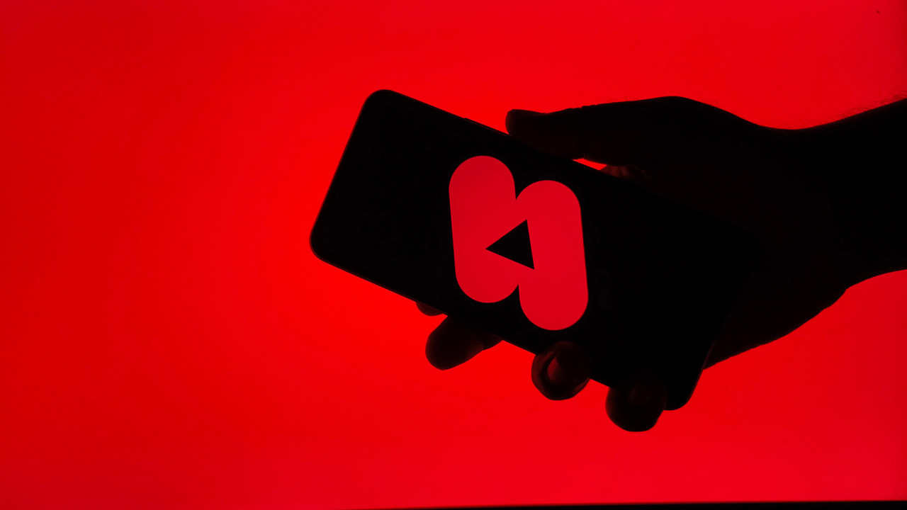 YouTube'da 500 milyon aboneye ulaştı, param yok dedi!