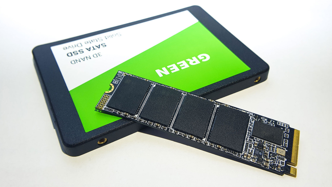 SATA SSD mi NVMe SSD mi? Hangisi ne sunuyor?