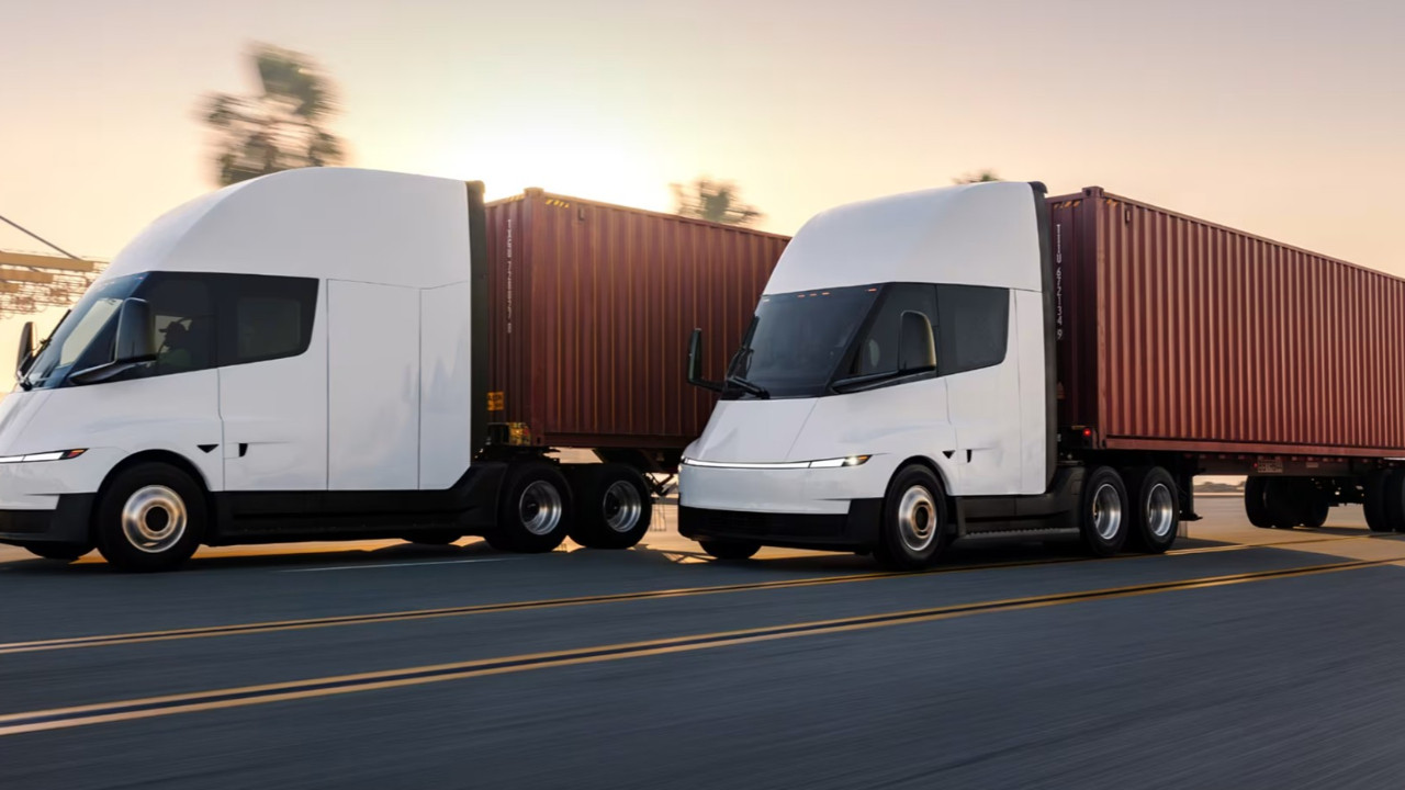 Tesla Semi yıllar sonra gerçekten müşterilere teslim edilmeye başladı